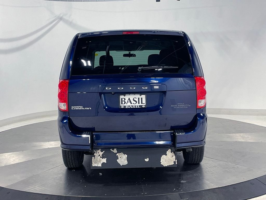 Used 2017 Blue Dodge SE image 6
