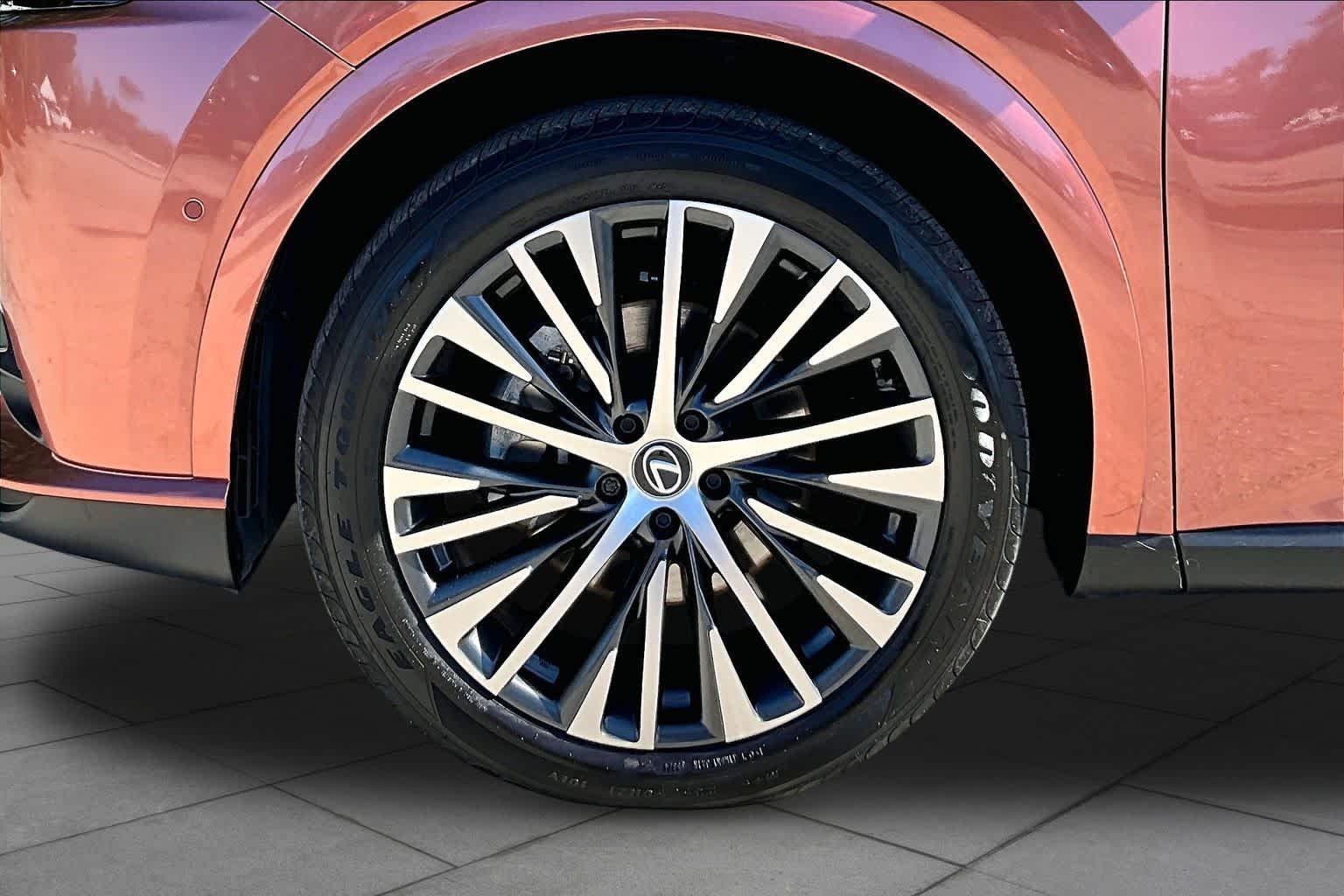 Used 2024 Copper Crest Lexus Premium Plus image 11