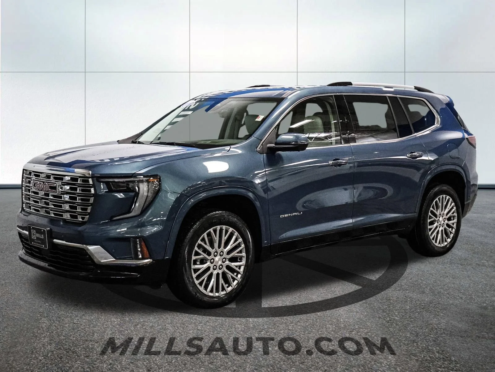 2026 GMC Acadia Denali - Photo 2