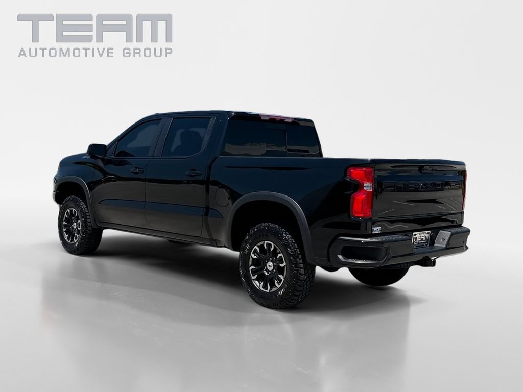 Used 2024 Black Chevrolet ZR2 image 5