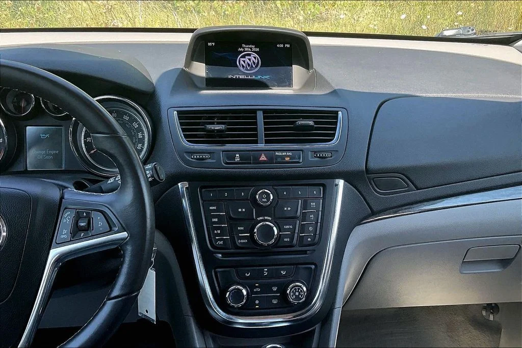 Used 2015 Red Buick Base image 5