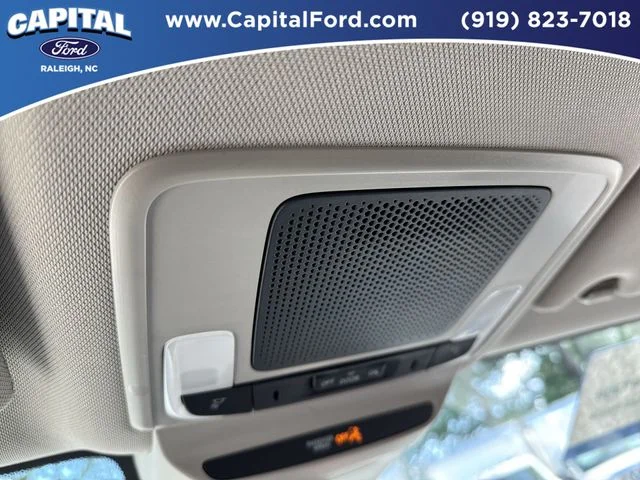 Used 2023 White Honda LX image 32