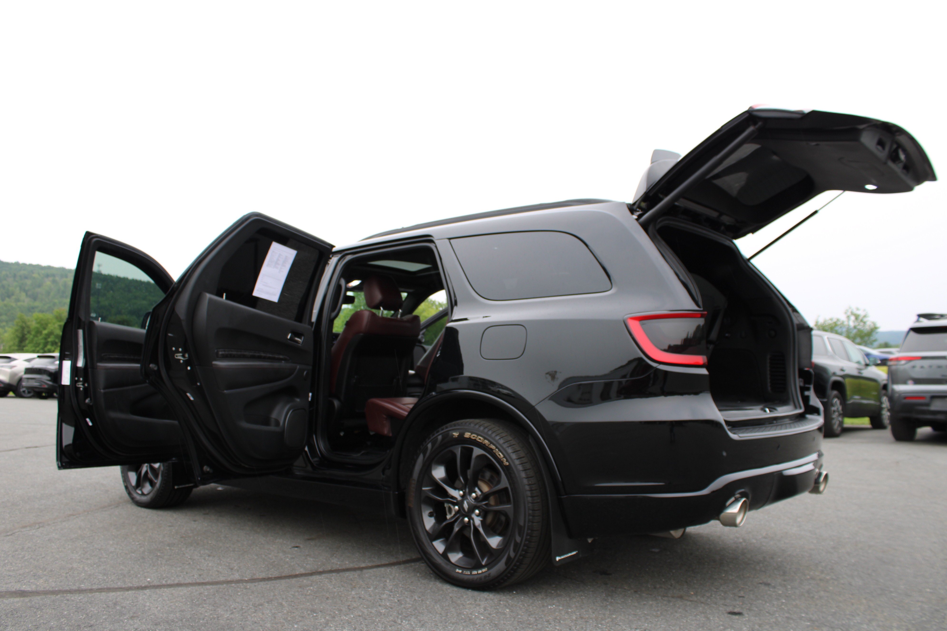 Used 2023 DB Black Clearcoat Dodge R/T Premium image 16