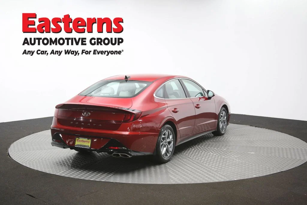Used 2023 Red Hyundai SEL image 39