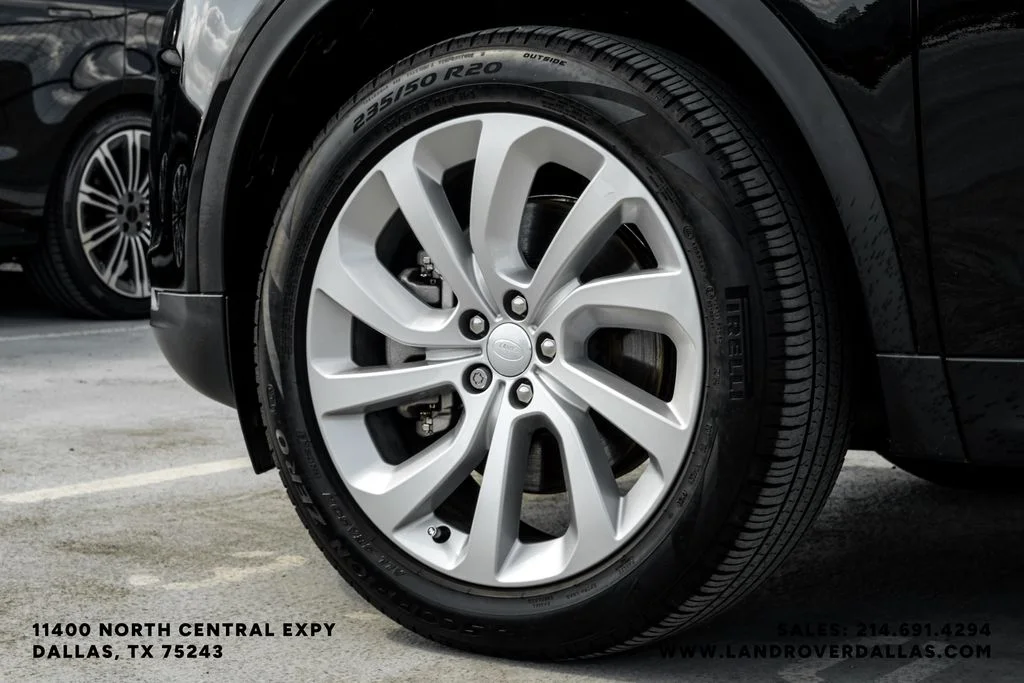 Used 2023 Black Land Rover S image 59