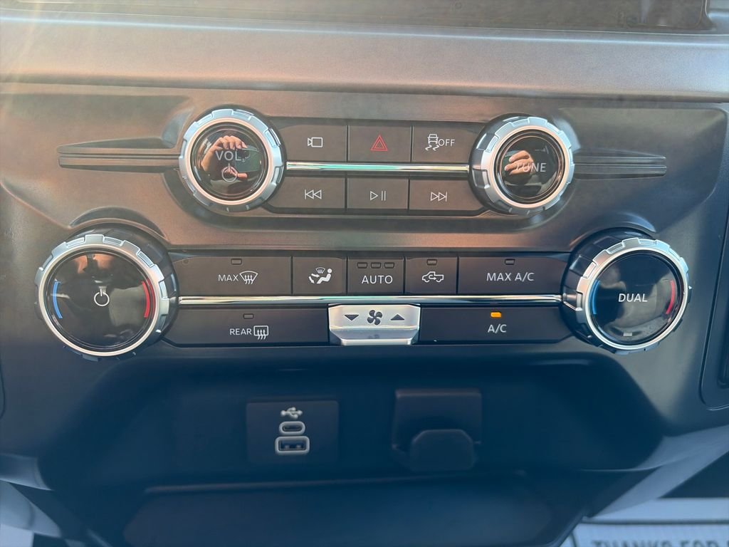 Used 2025 White Ford XLT image 18