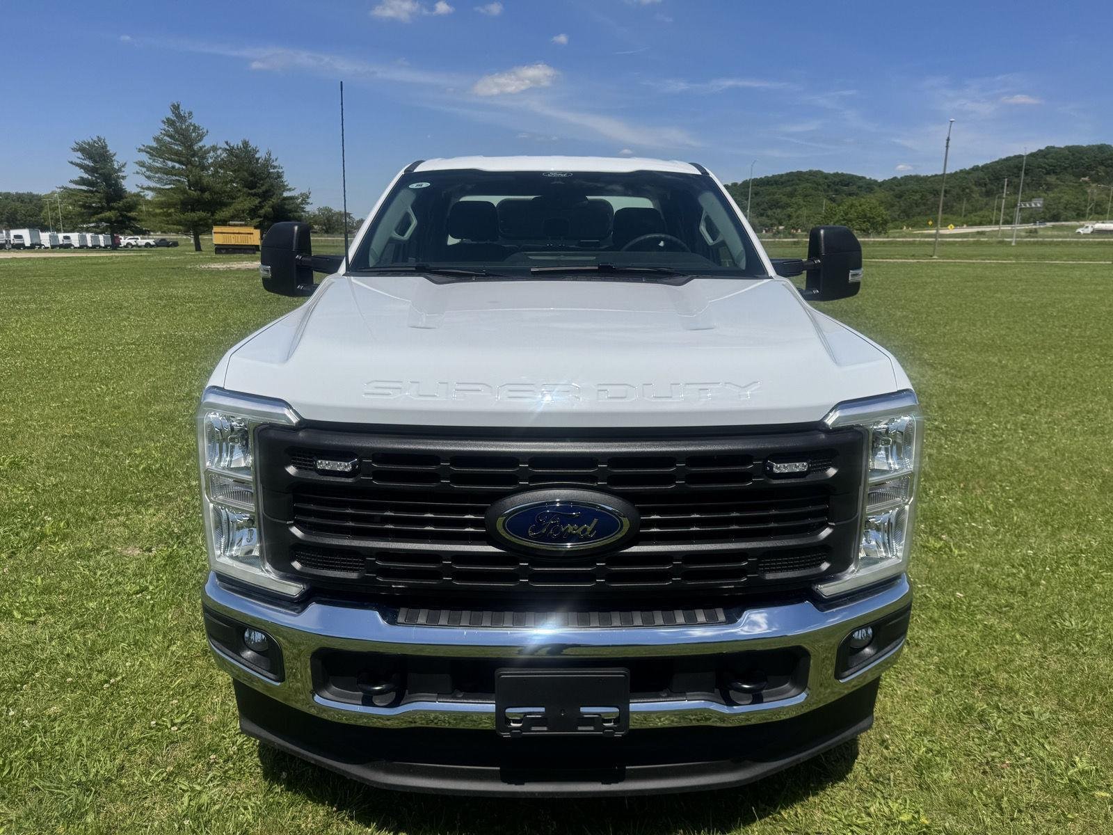New 2026 Oxford White Ford F-350® XL image 12