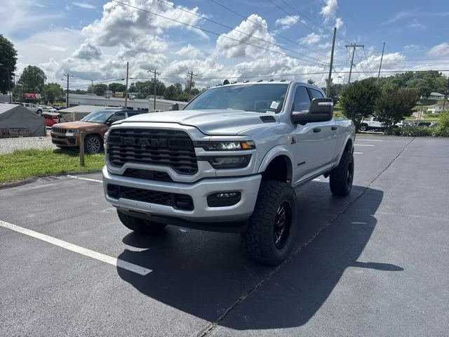 New 2026 Silver-Zynith Exterior Paint RAM Big Horn image 3