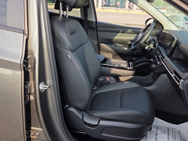 Used 2025 Gray Hyundai SEL Convenience image 15