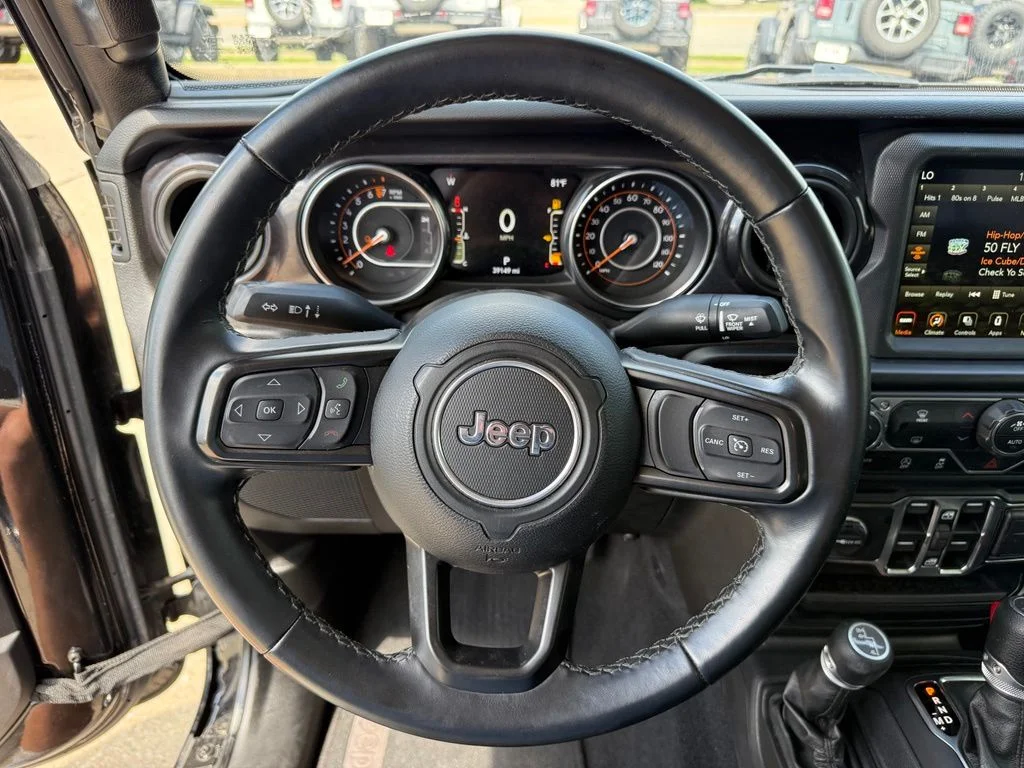 Used 2021 Black Jeep Sport image 15