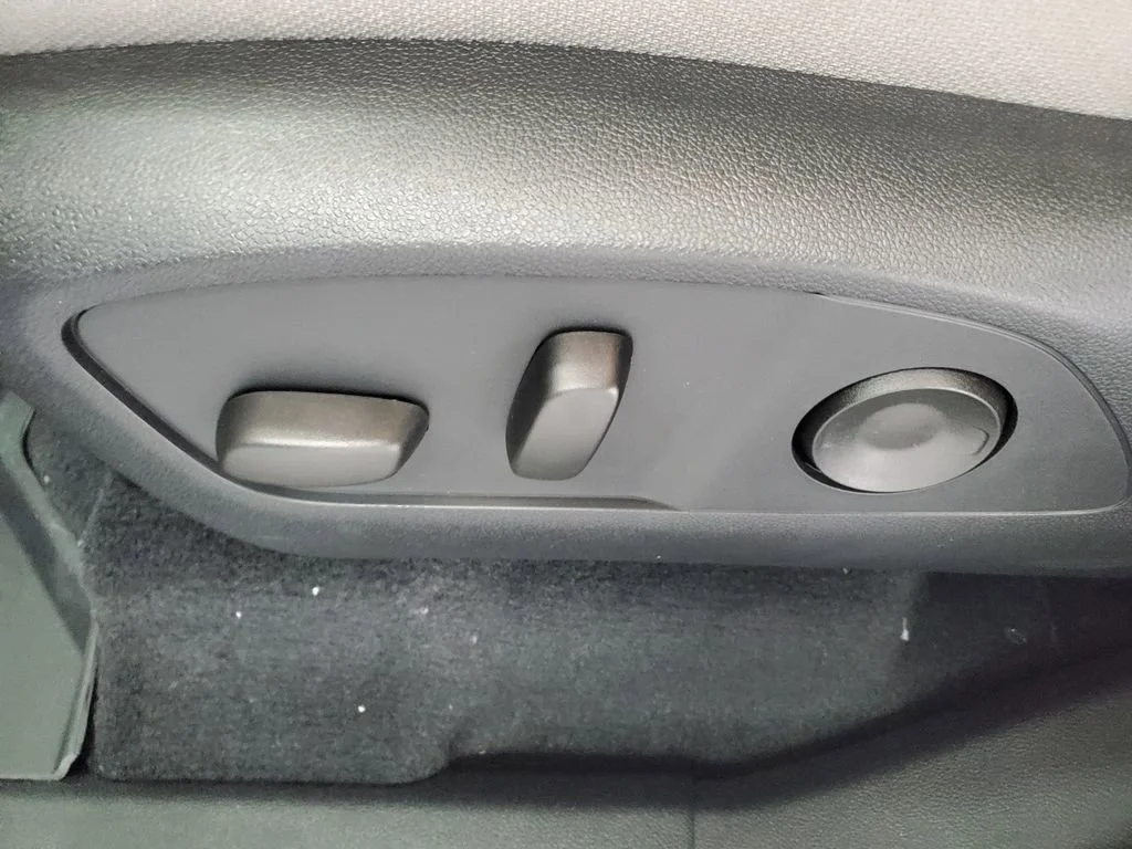 2026 GMC Acadia Elevation - Photo 7