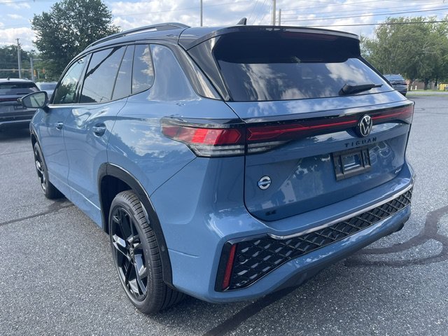 New 2026 Monterey Blue W/Deep Black Roof Volkswagen 2.0T SE R-Line Black image 3