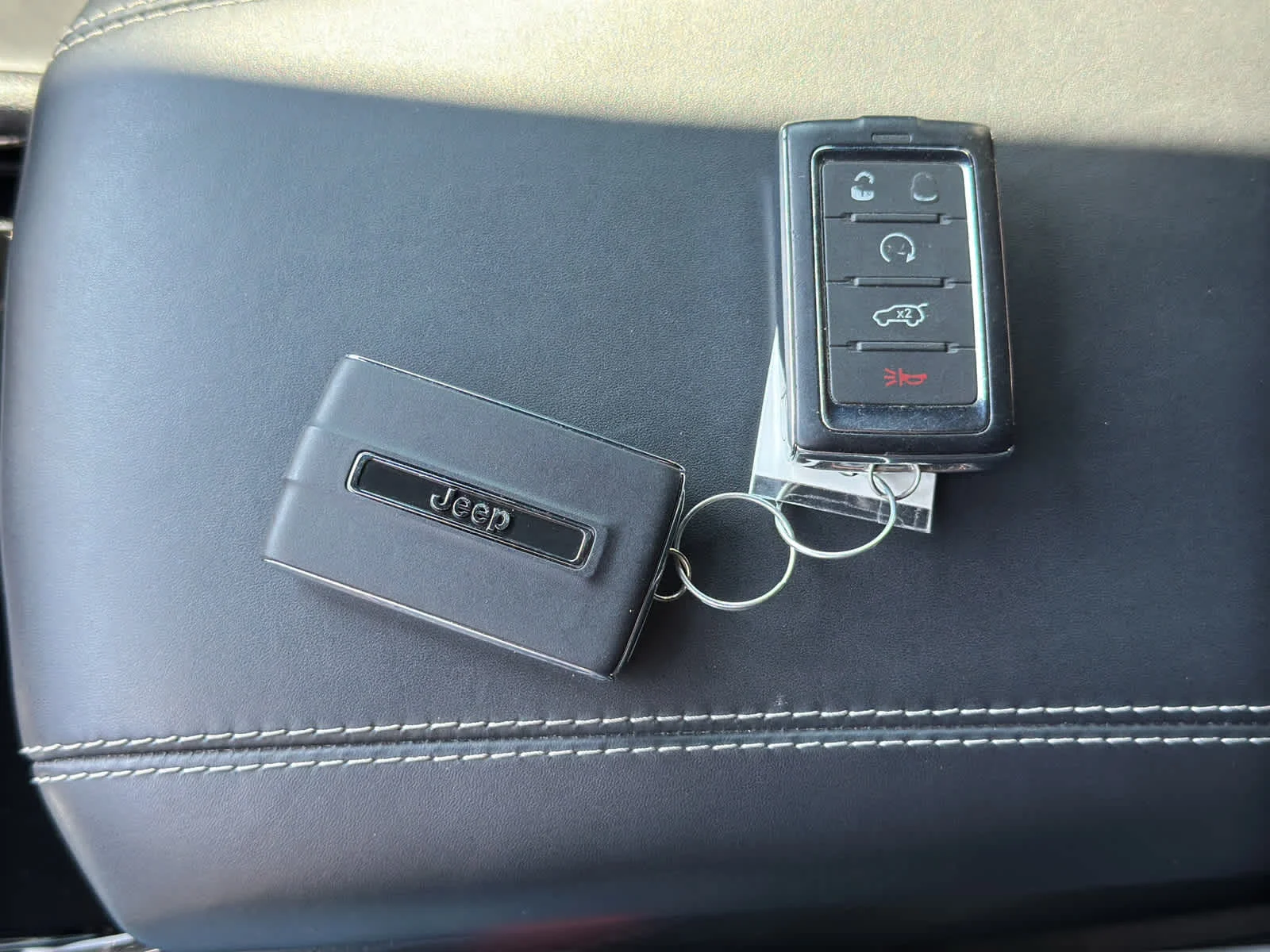 2024 Jeep Grand Cherokee Overland - Photo 29