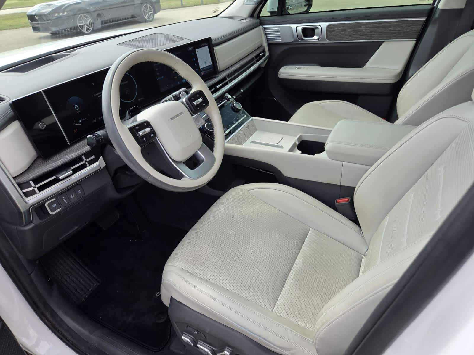 Used 2024 Serenity White Hyundai Calligraphy image 15