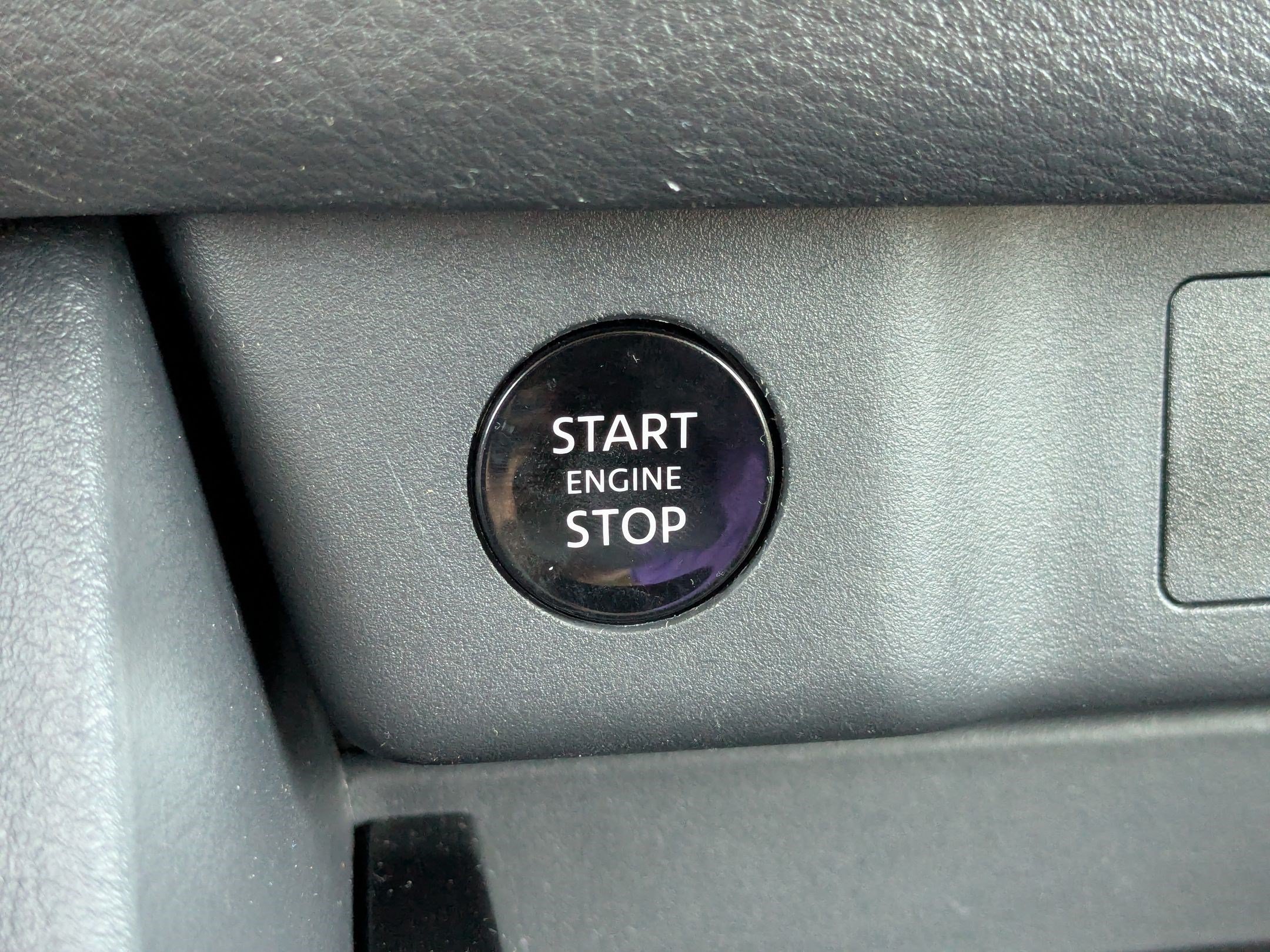 Used 2024 Deep Ocean Blue Pearl Nissan SV image 22