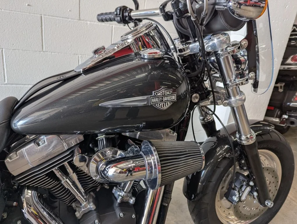Used 2008 GRAY Harley-Davidson® FXDF - Fat Bob image 6