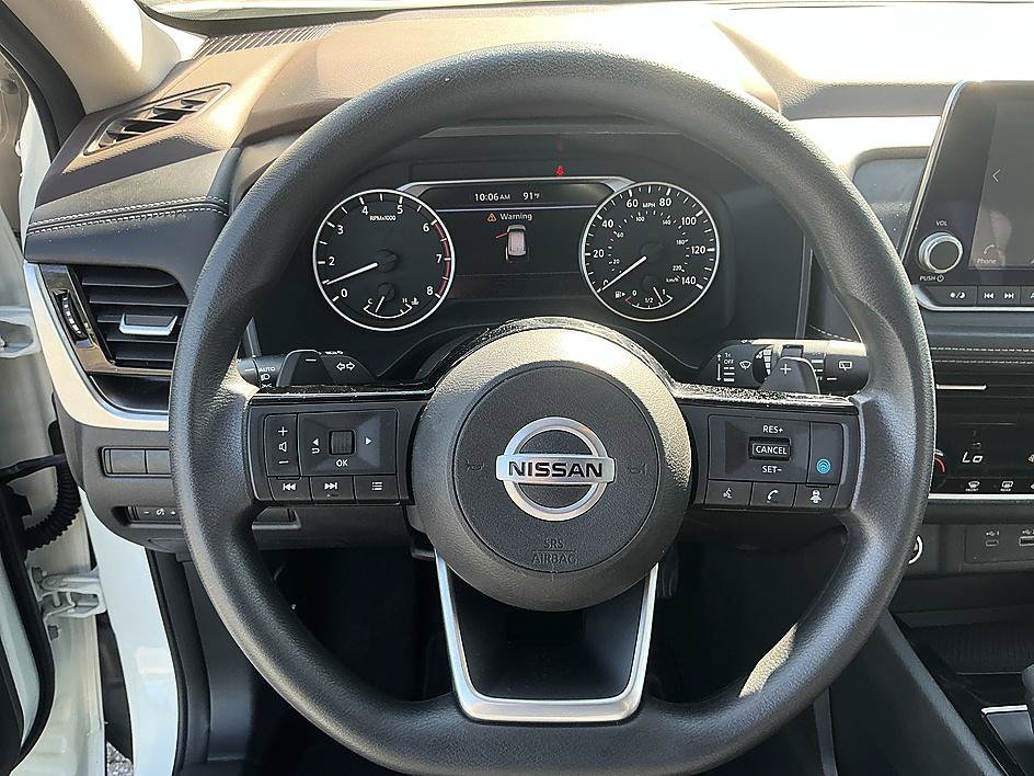 Used 2021 Pearl White Tricoat Nissan SV image 14