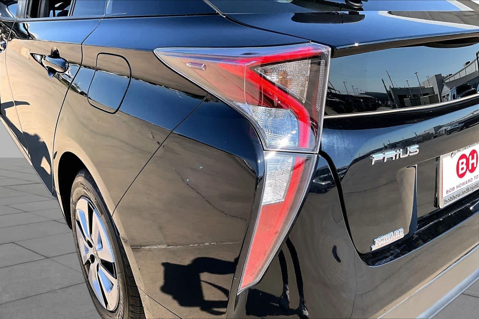 Used 2016 Midnight Black Metallic Toyota Four image 27