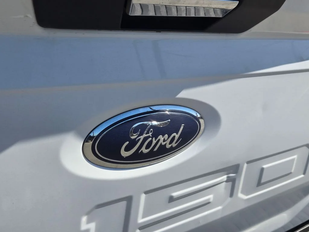 Used 2021 White Ford  image 5
