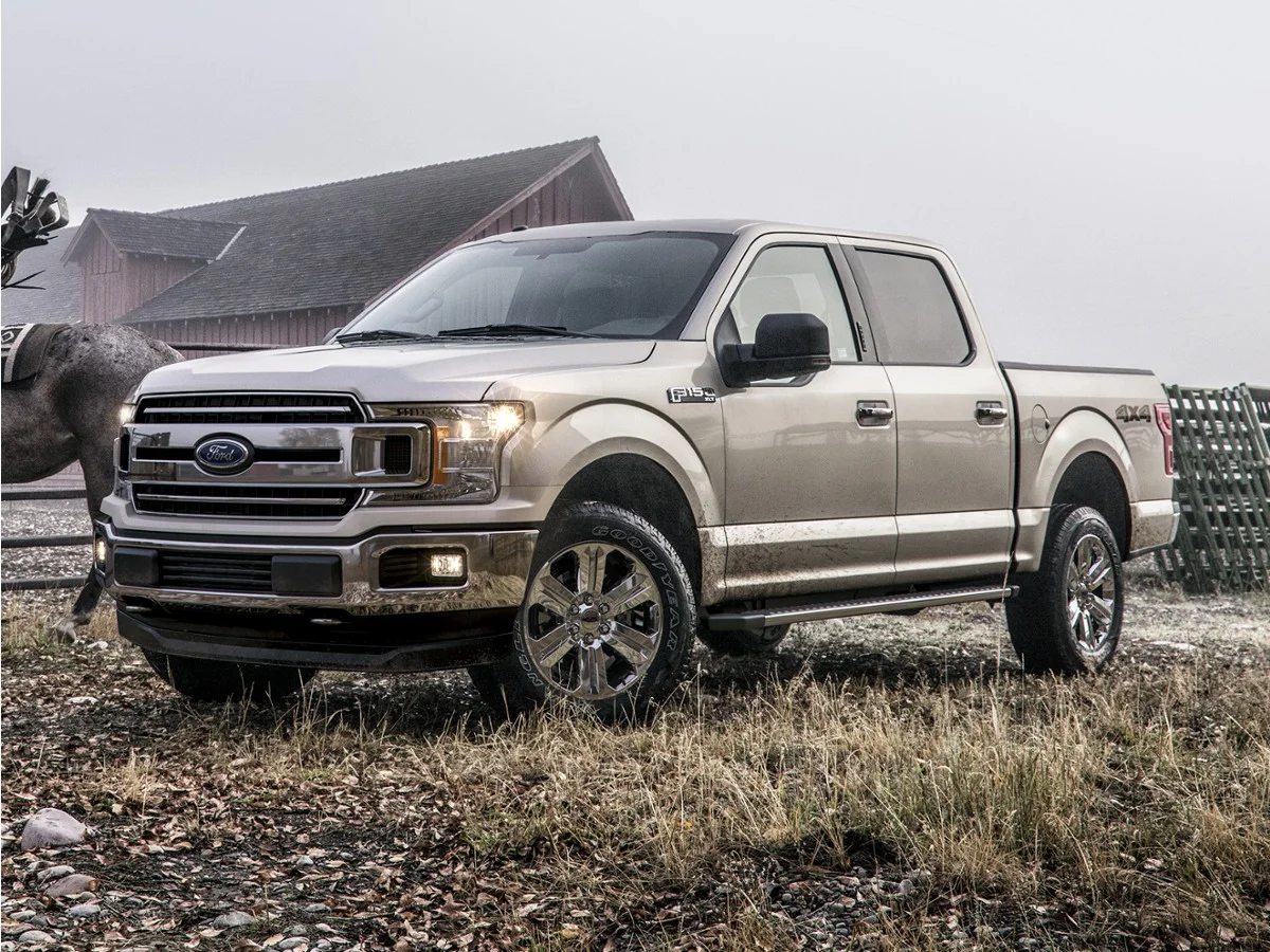 Used 2019 Gray Ford XL image 1