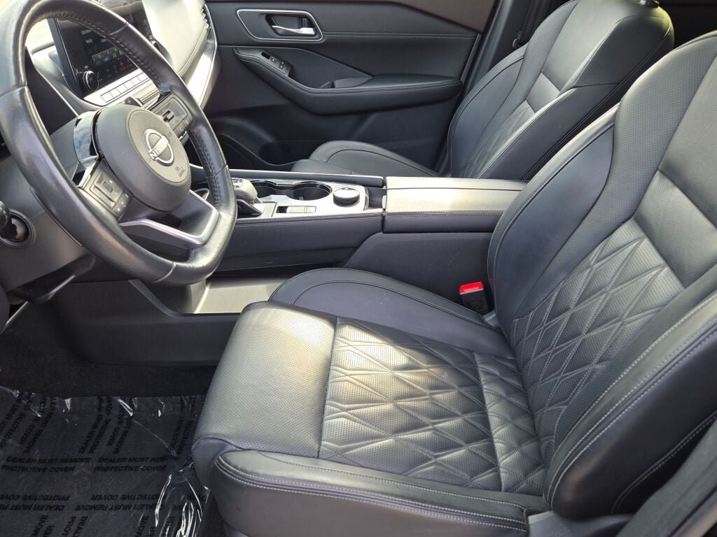 Certified Used 2023 Black Nissan Platinum image 23