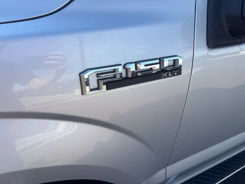 Used 2018 Silver Ford XLT image 11