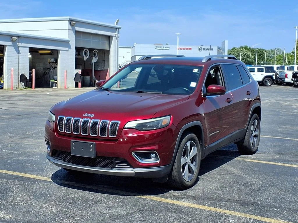 Used 2019 Red Jeep Limited image 2