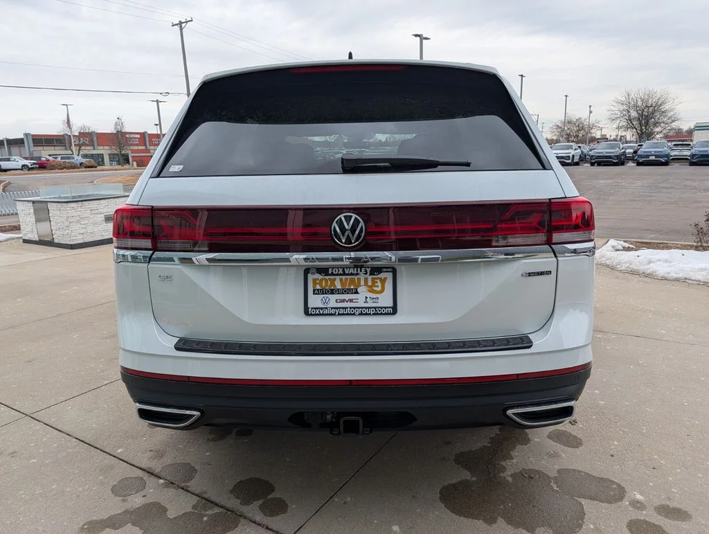 New 2026 White/off-white Volkswagen 2.0T SE w/Technology image 4