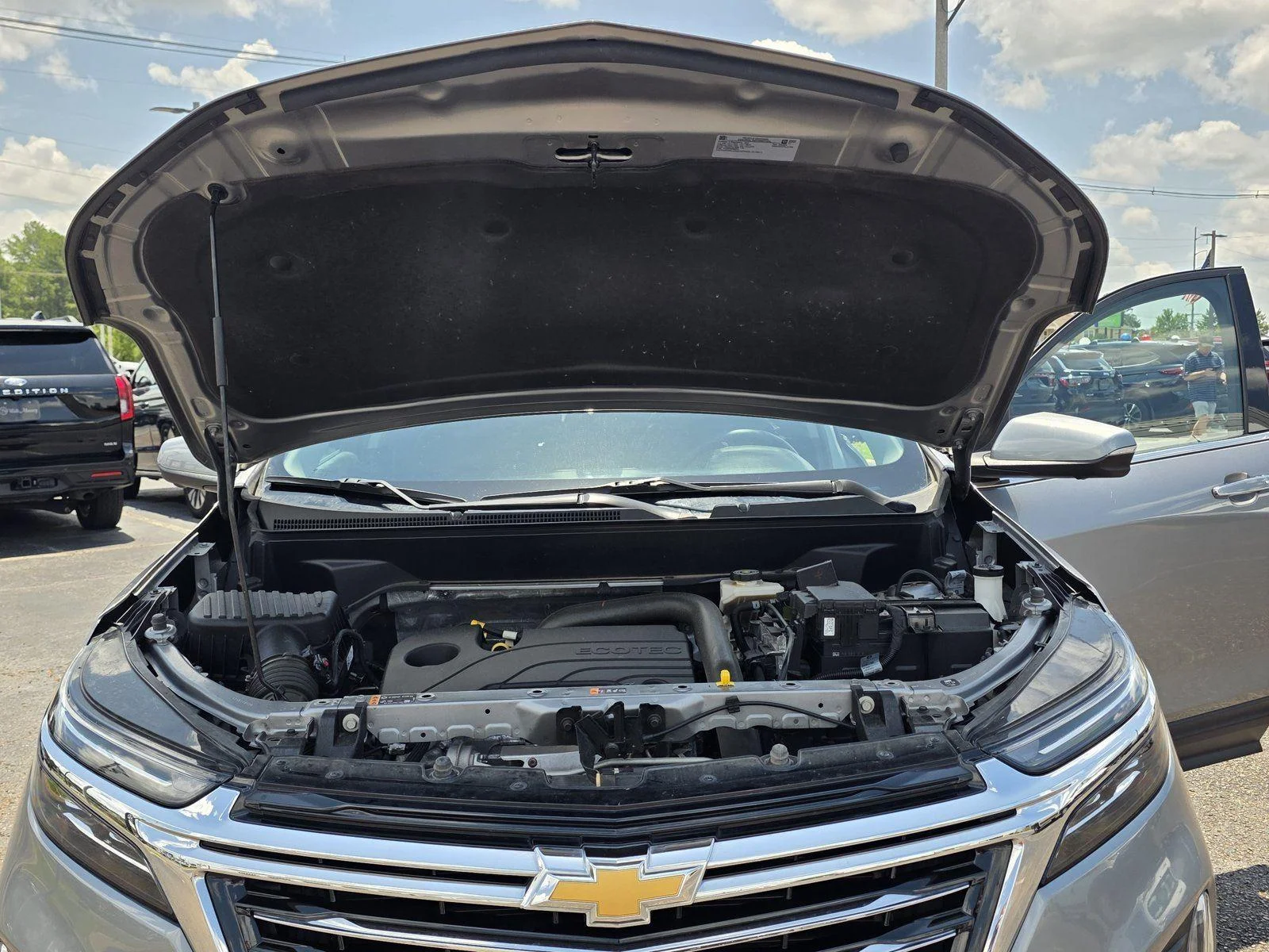 Used 2023 Sterling Gray Metallic Chevrolet Premier image 31