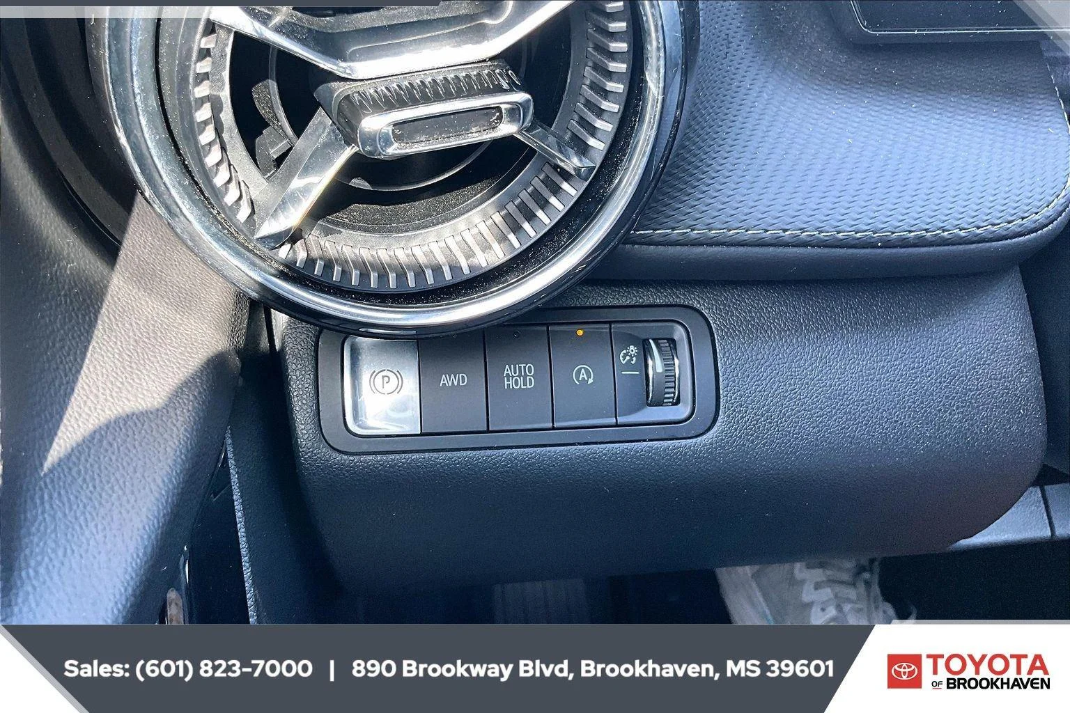 Used 2026 Lakeshore Blue Metallic Chevrolet AWD LT image 23