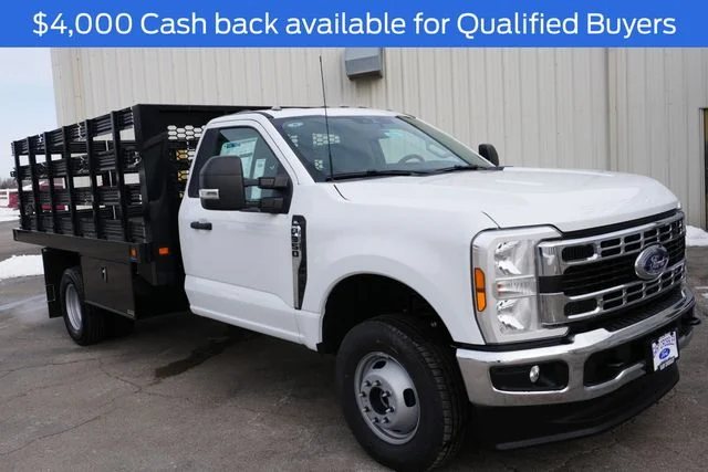 New 2026 Oxford White Ford F-350® XL image 2