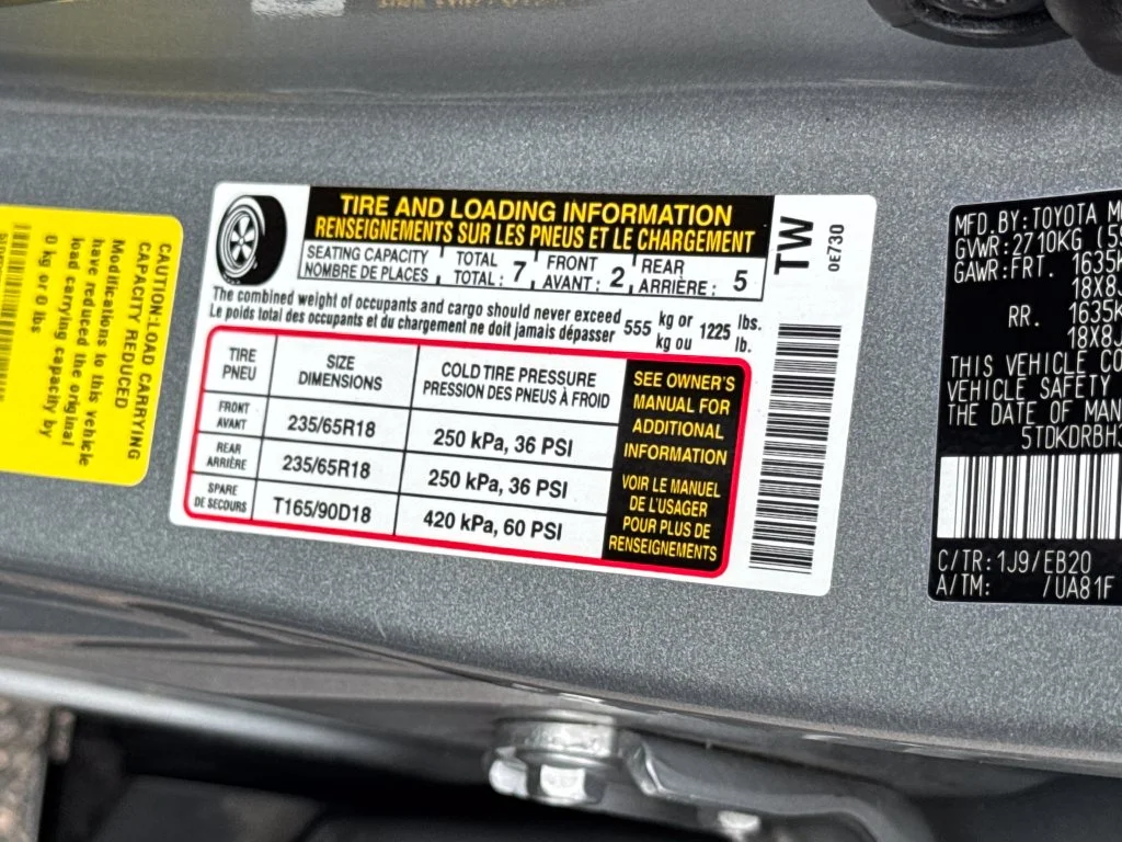 Used 2025 Silver Toyota XLE image 50