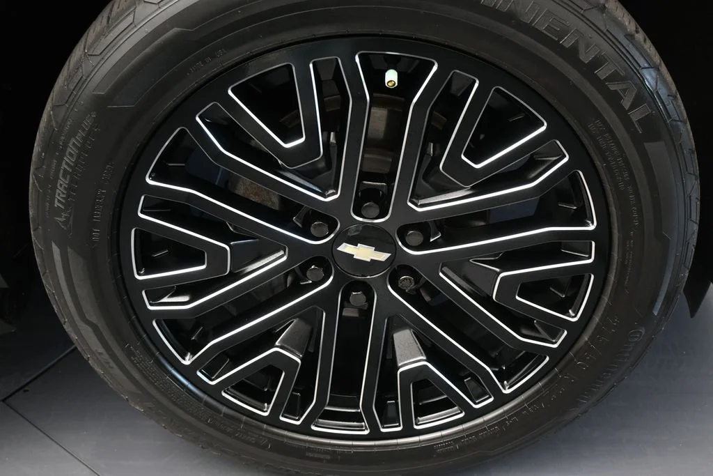 Used 2021 Black Chevrolet High Country image 58