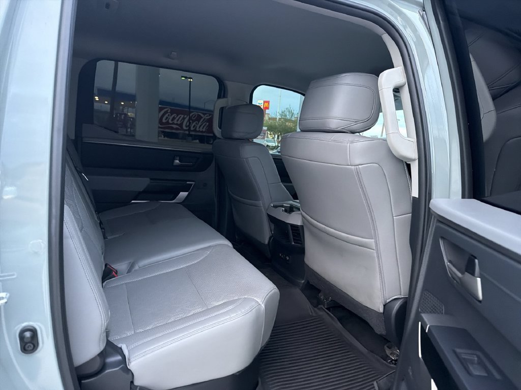 2024 Toyota Tundra Limited - Photo 30