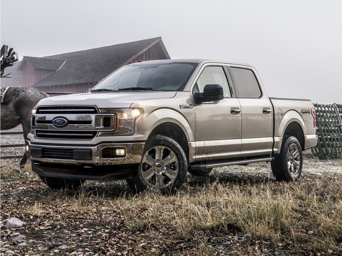Used 2019 Gray Metallic Ford XLT image 1