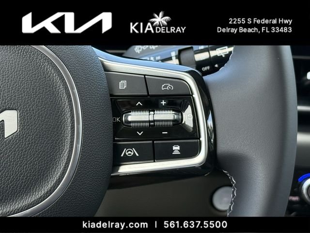 New 2026 Snow White Pearl Kia LXS image 30
