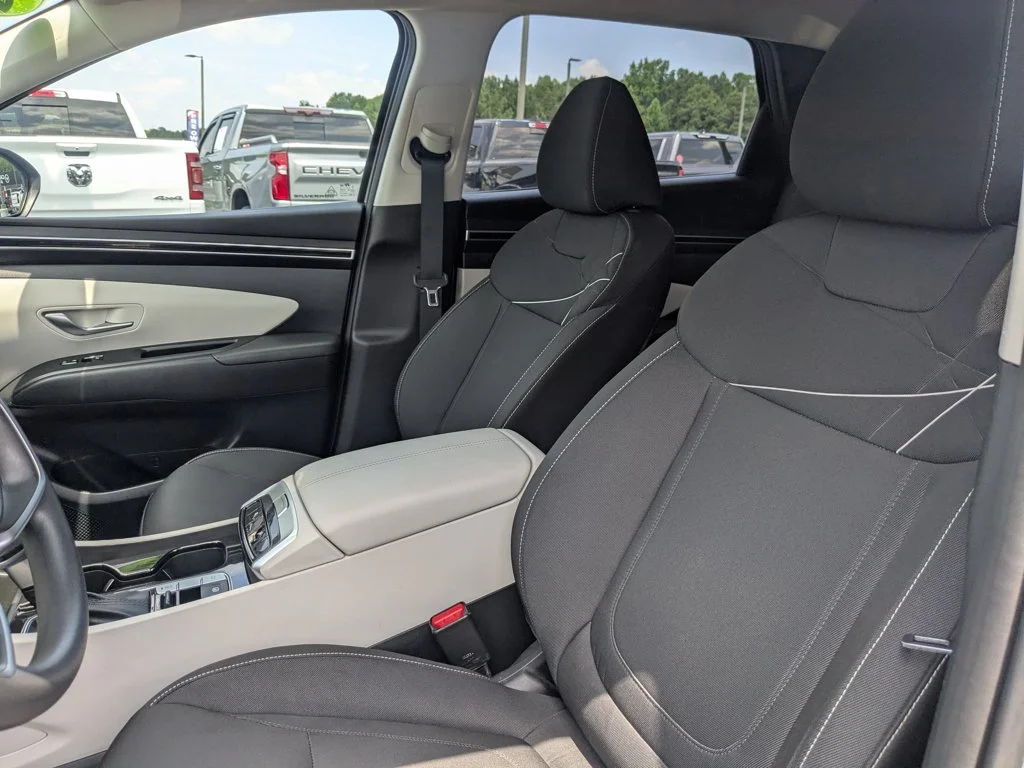 Used 2022 Shimmering Silver Hyundai SEL image 14