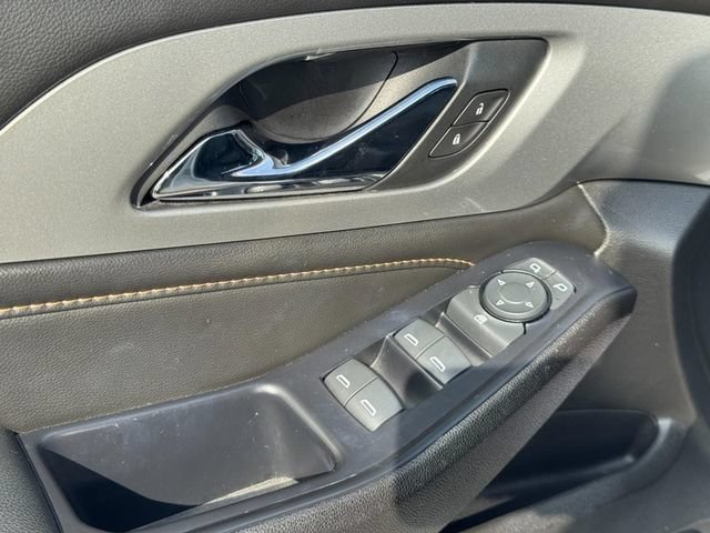 Used 2020 SILVER ICE METALLIC Chevrolet LS image 20