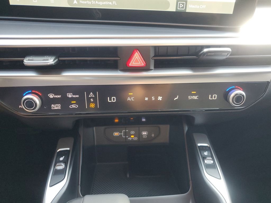 New 2026 White Kia EX image 34