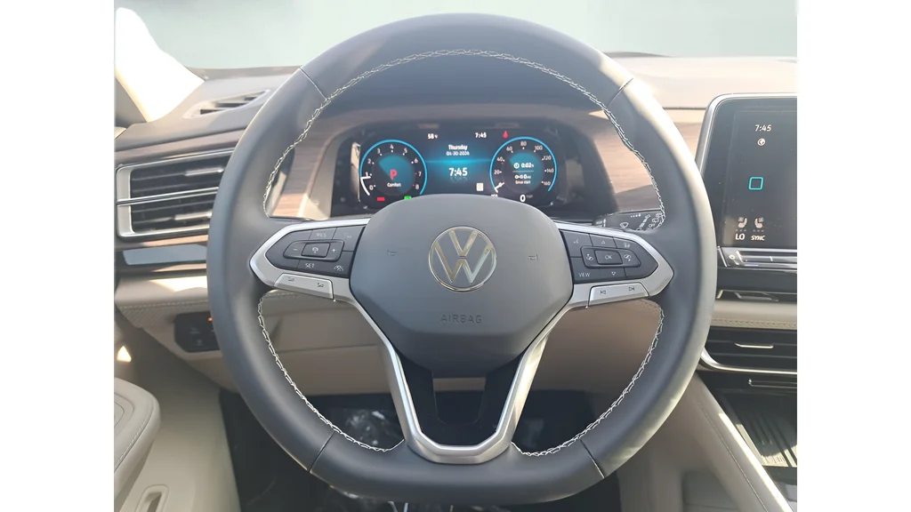 New 2026 Green Volkswagen 2.0T SEL image 13