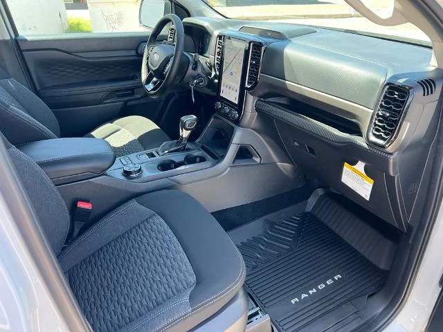New 2026 Oxford White Ford XLT image 56