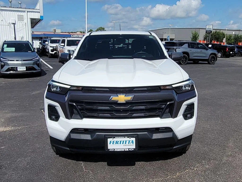 Certified Used 2025 Summit White Chevrolet WT/LT image 30