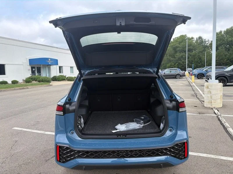 New 2026 Blue Volkswagen 2.0T SE R-Line Black image 9