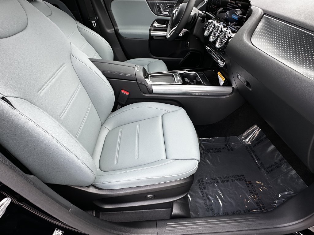 New 2026 Night Black Mercedes-Benz GLA 250 image 52