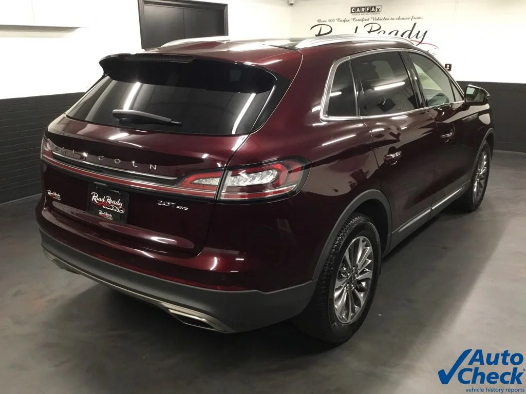 Used 2020 Red Lincoln Reserve image 11