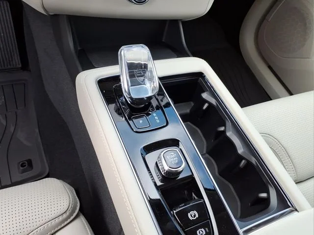 New 2026 Denim Blue Volvo T8 Ultra image 23