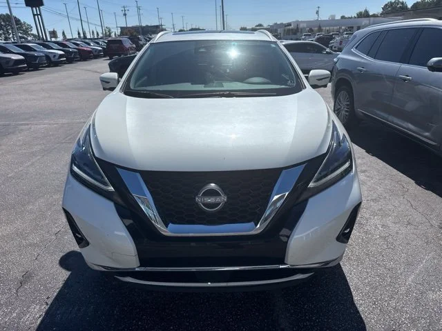 Used 2023 White Nissan Platinum image 10