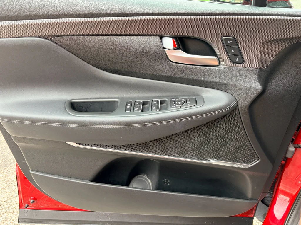 Used 2019 Scarlet Red Hyundai Ultimate image 11