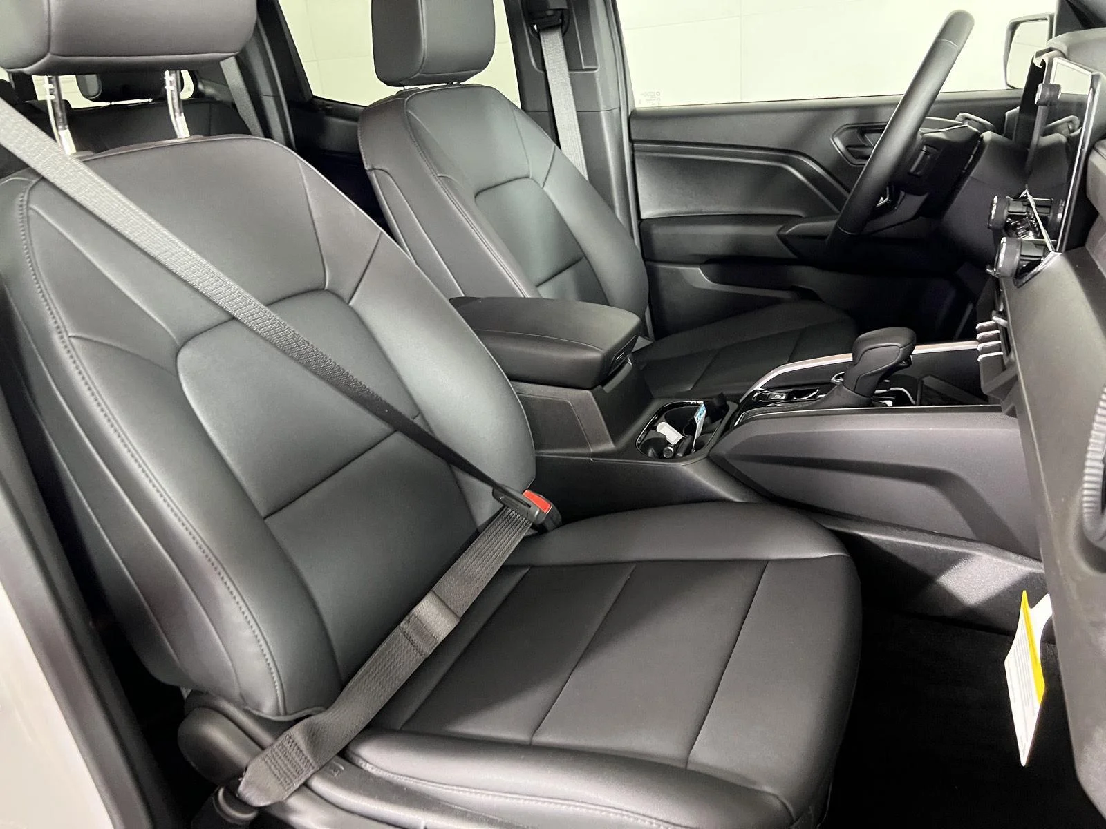 New 2026 Summit White Chevrolet Trail Boss image 29