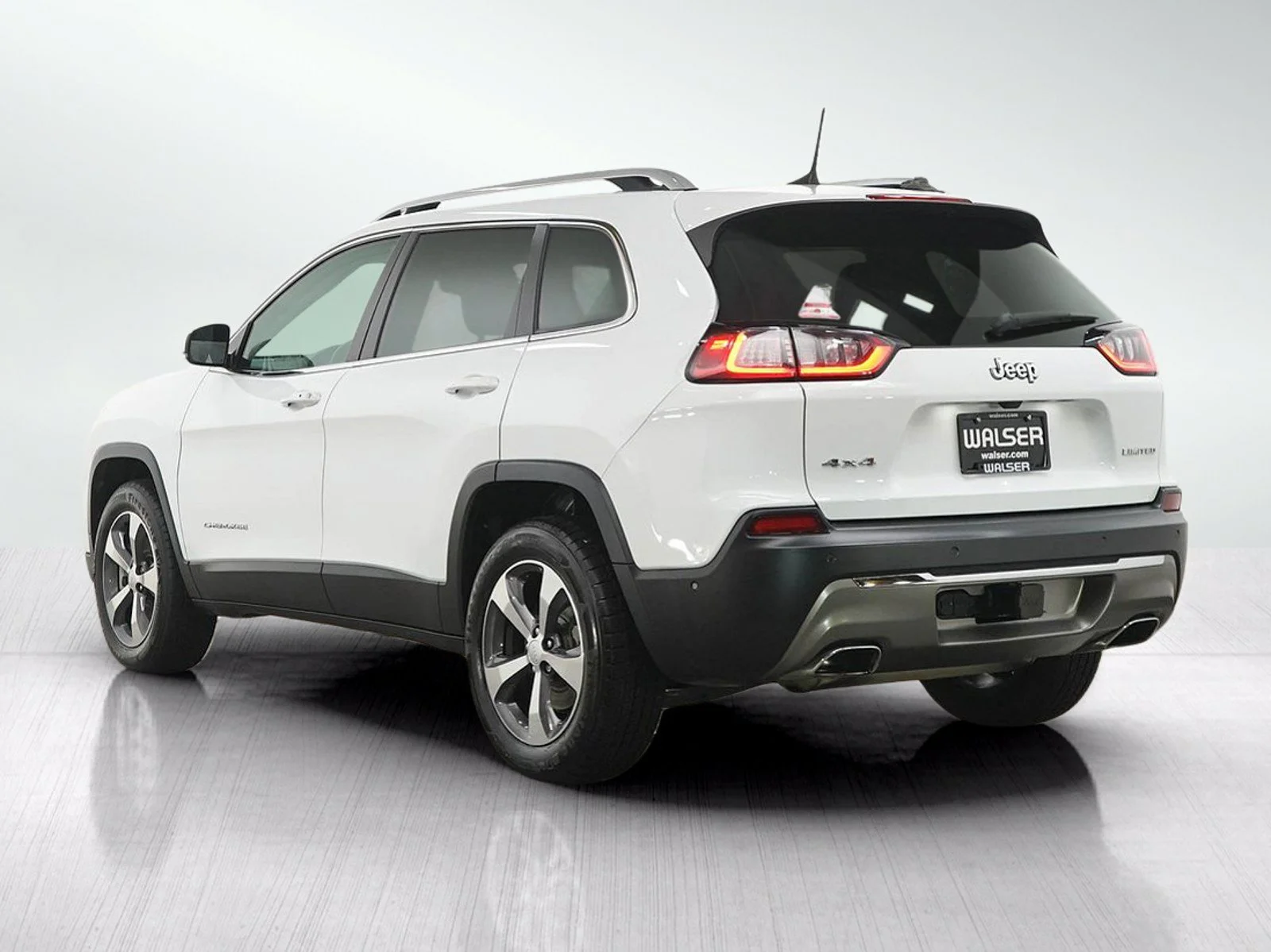 Used 2019 Bright White Clearcoat Jeep Limited image 3